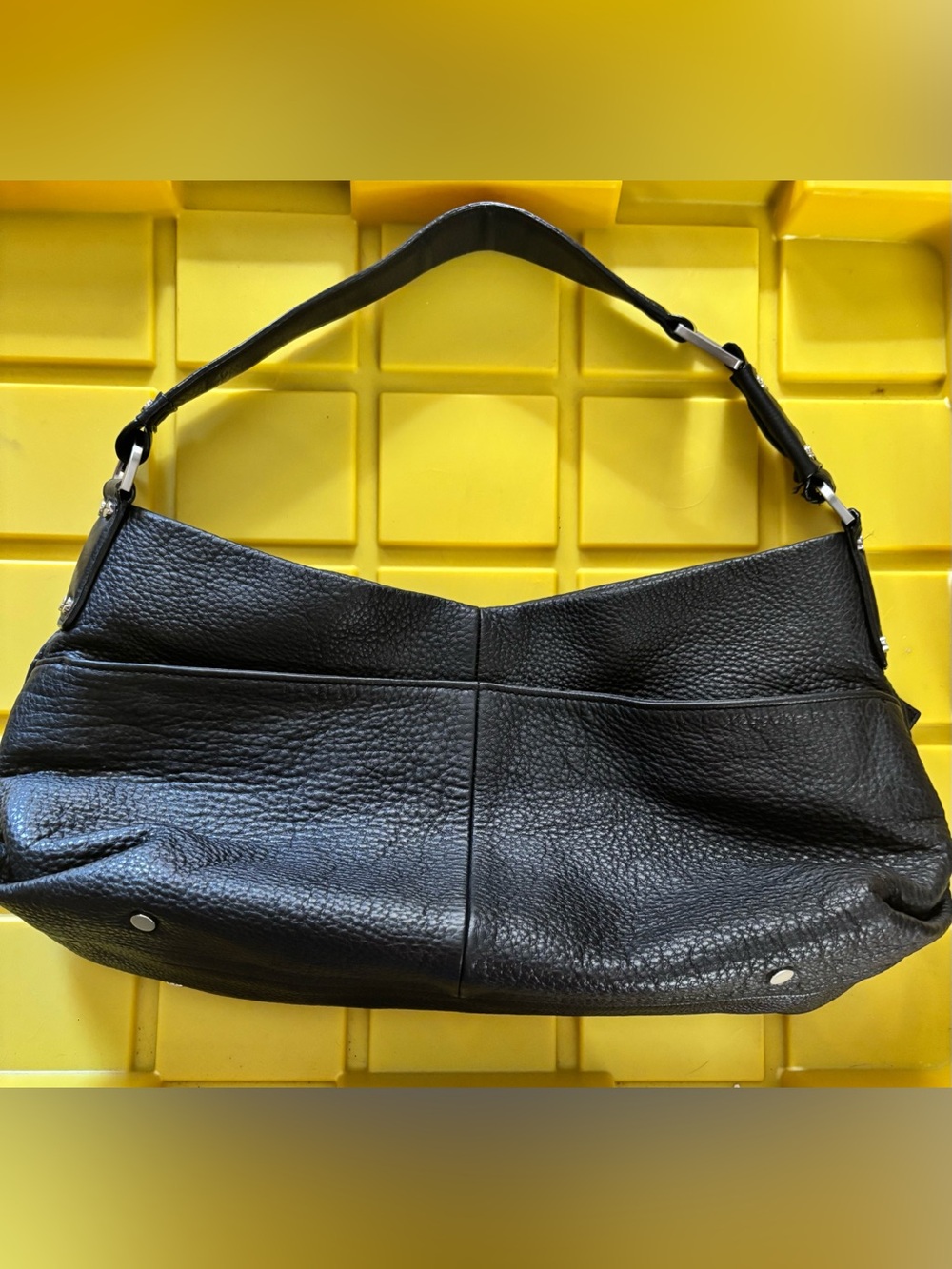 Kenneth Cole NY Vintage Black Pebbled Leather Asymmetric Hobo Bag Slouchy Y2K - Picture 2 of 10